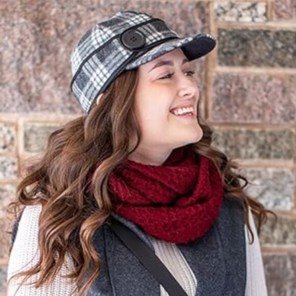 NWOT Stormy Kromer Plaid Wool Button Cap - Picture 2 of 15